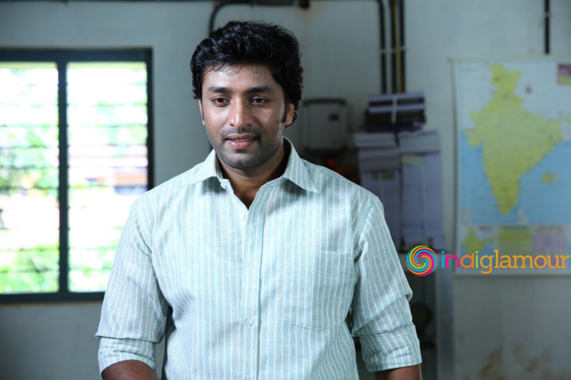 Akashathinum Bhoomikkum Idayil Movie hd photo