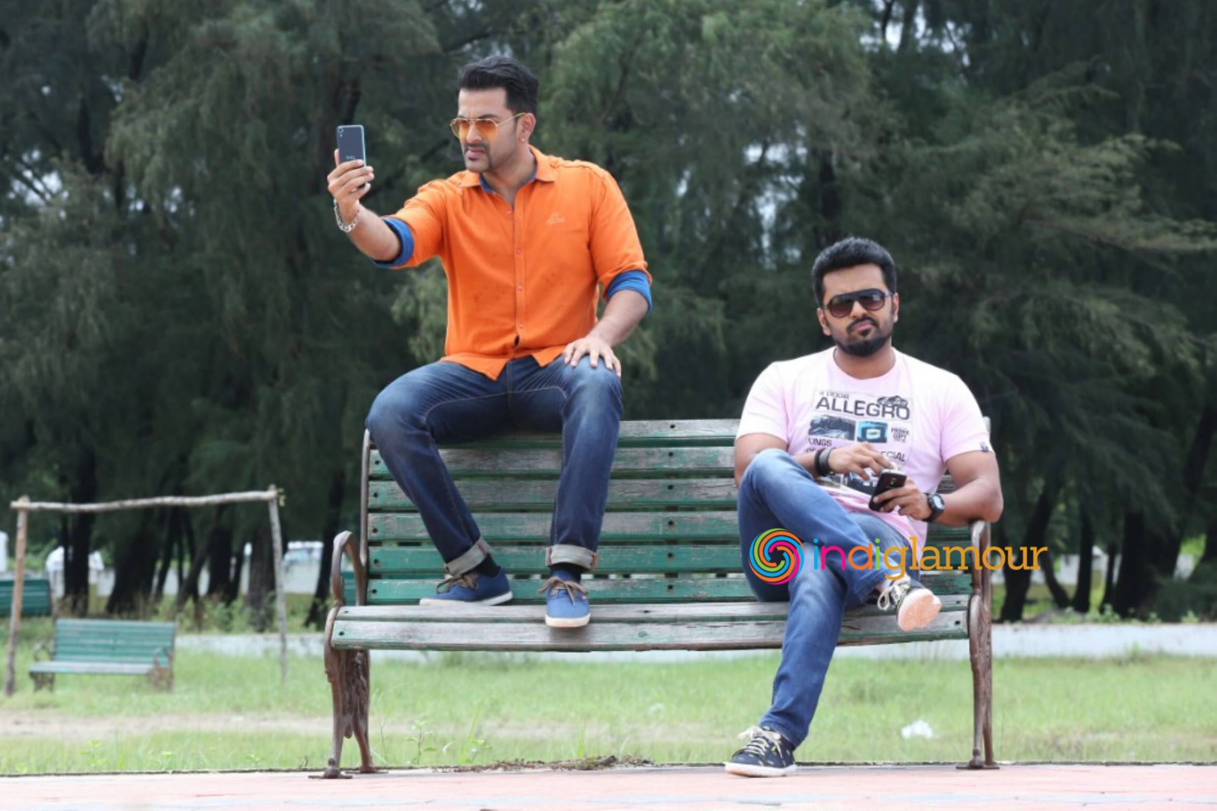 Amar Akbar Anthony Movie hd photo