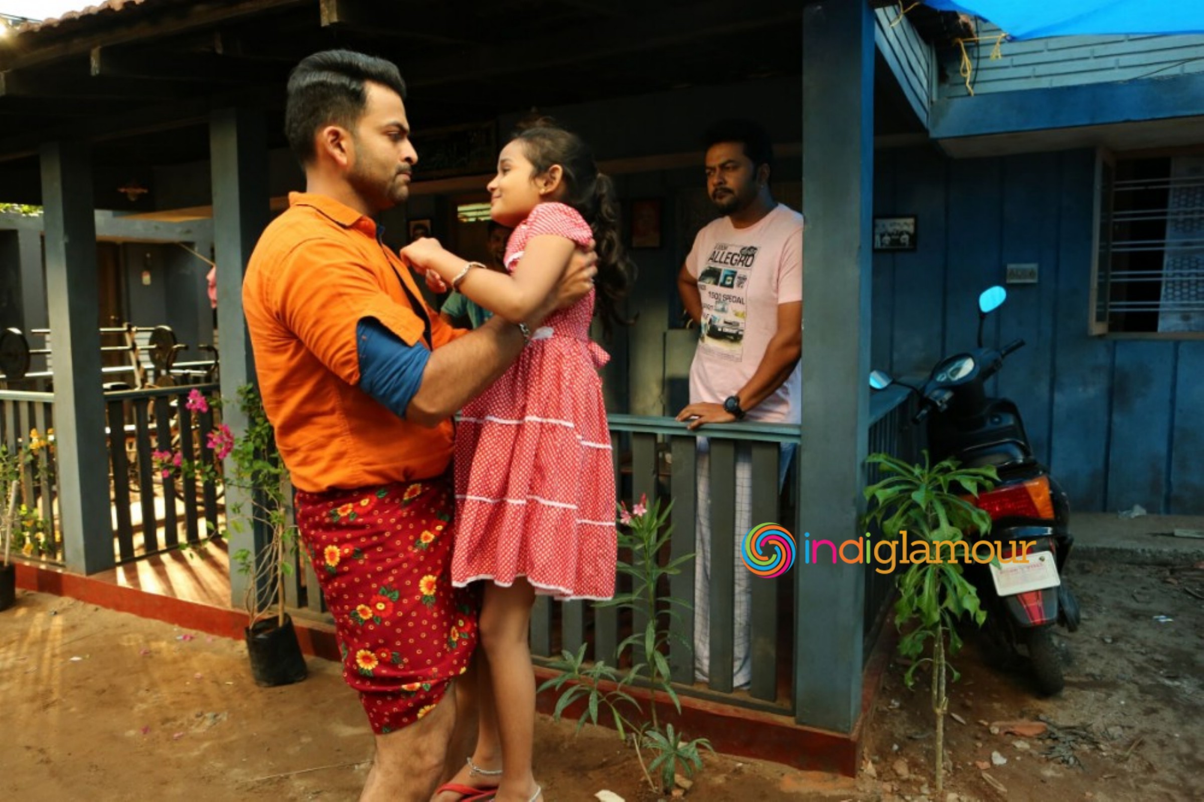 Amar Akbar Anthony Movie hd photo