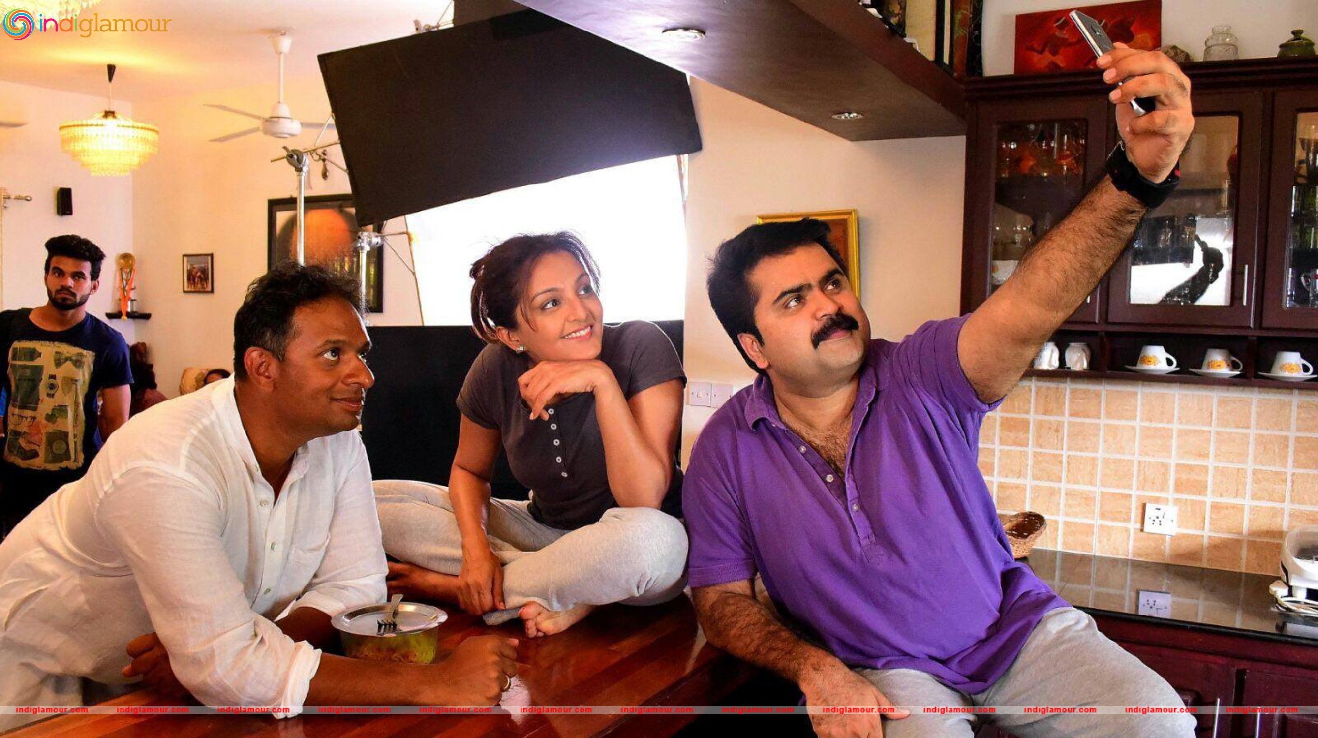 Karinkunnam Sixes Movie hd photo