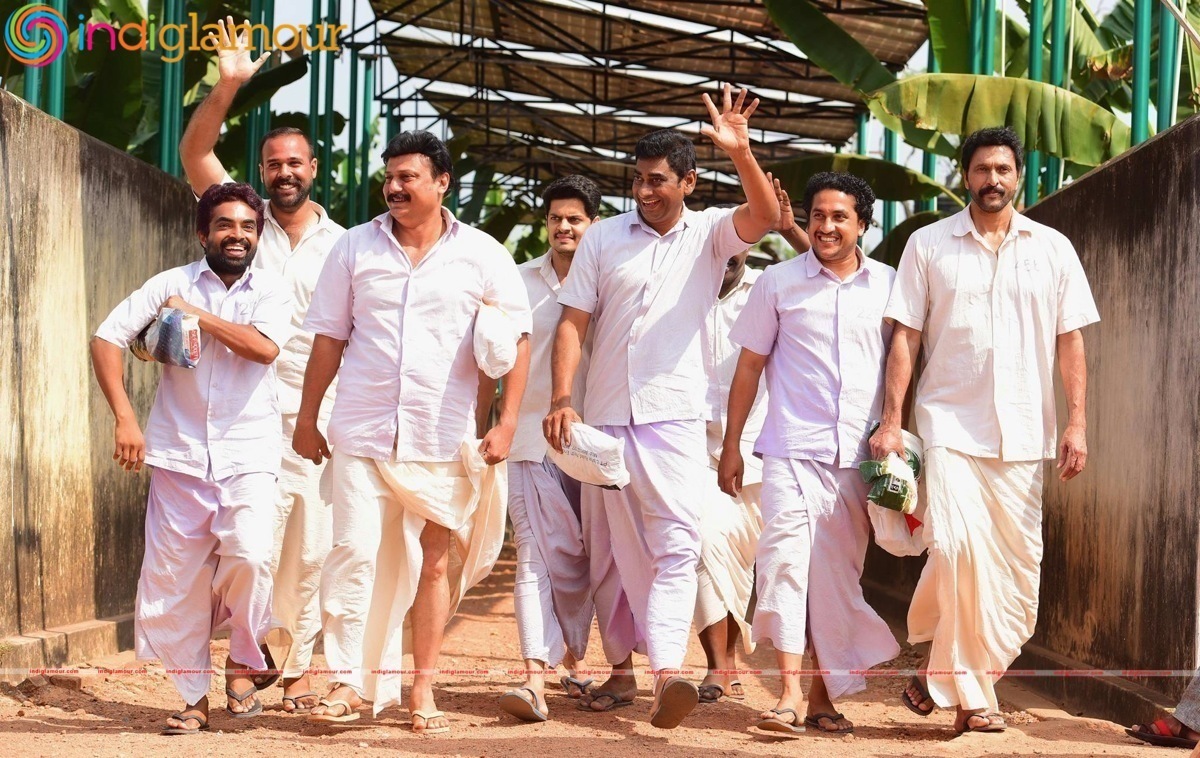 Karinkunnam Sixes Movie hd photo