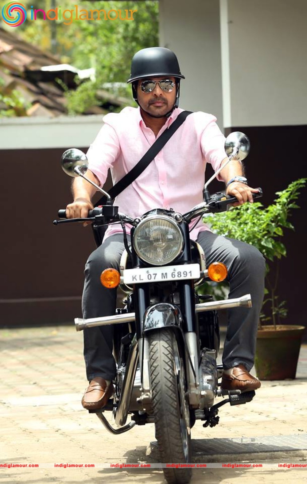 Puthiya Niyamam Movie hd photo