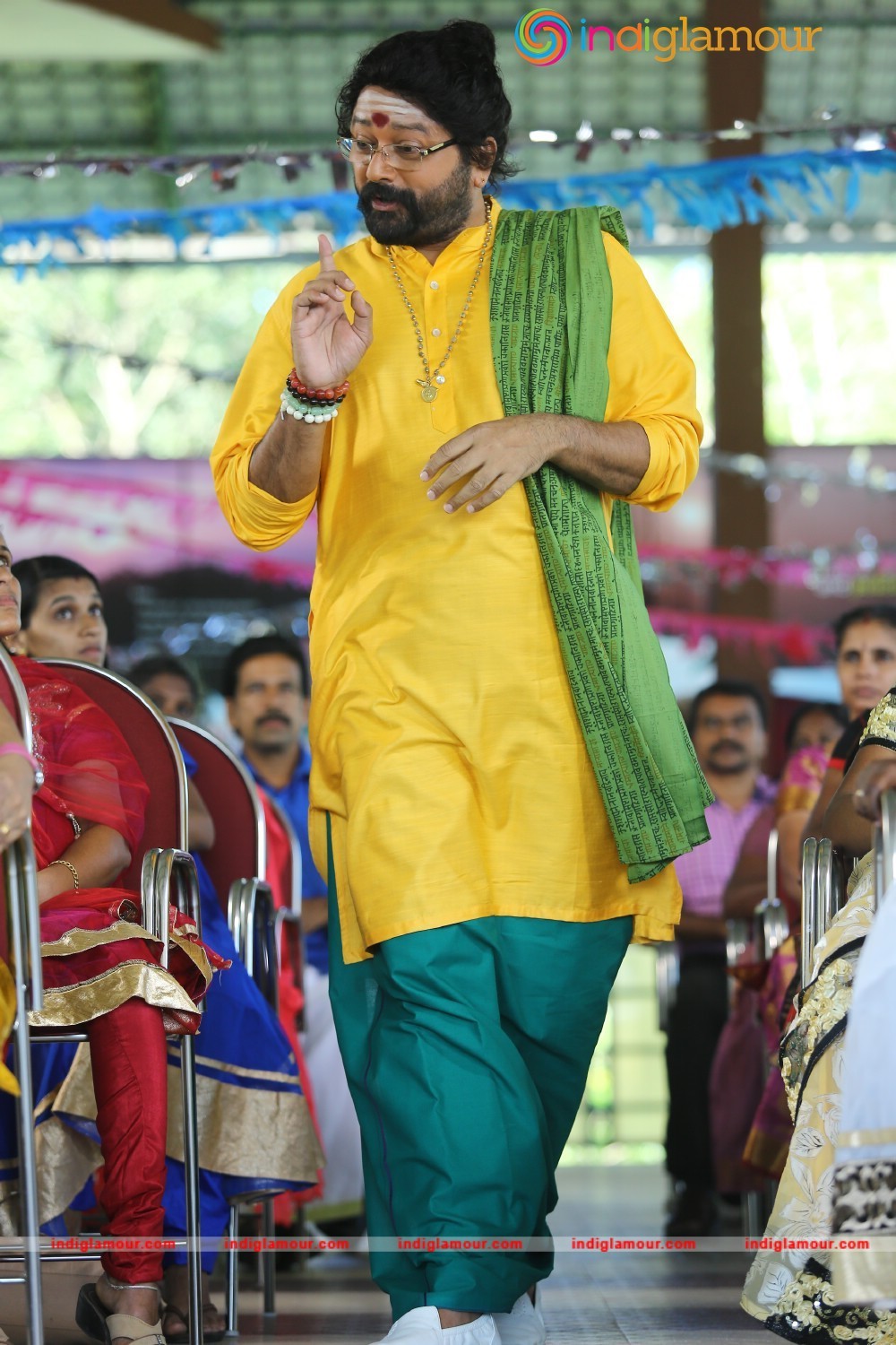Aadupuliyattam Movie hd photo