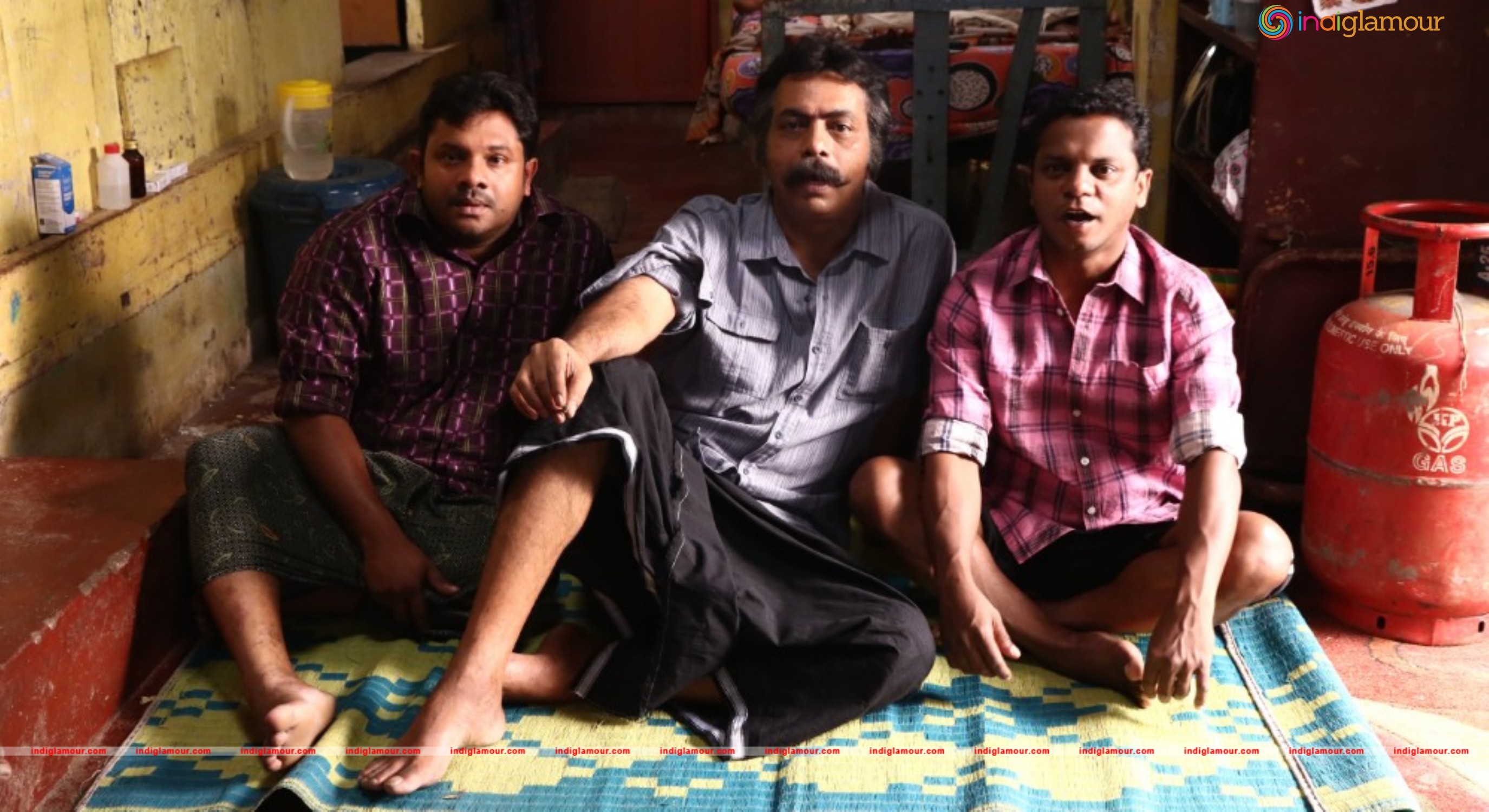 Darvinte Parinamam Movie hd photo
