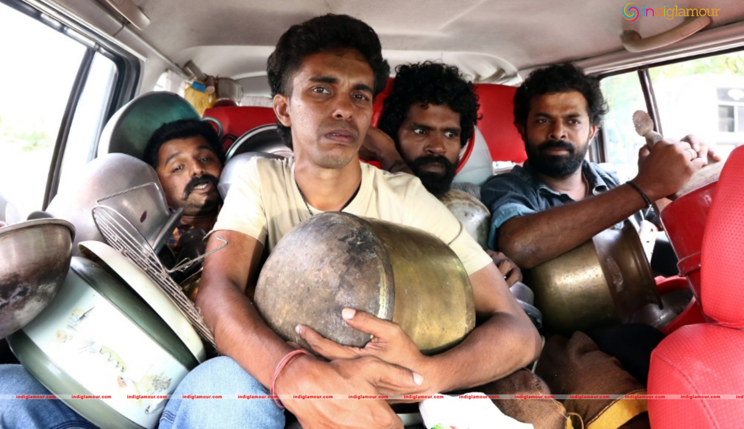 Darvinte Parinamam Movie hd photo