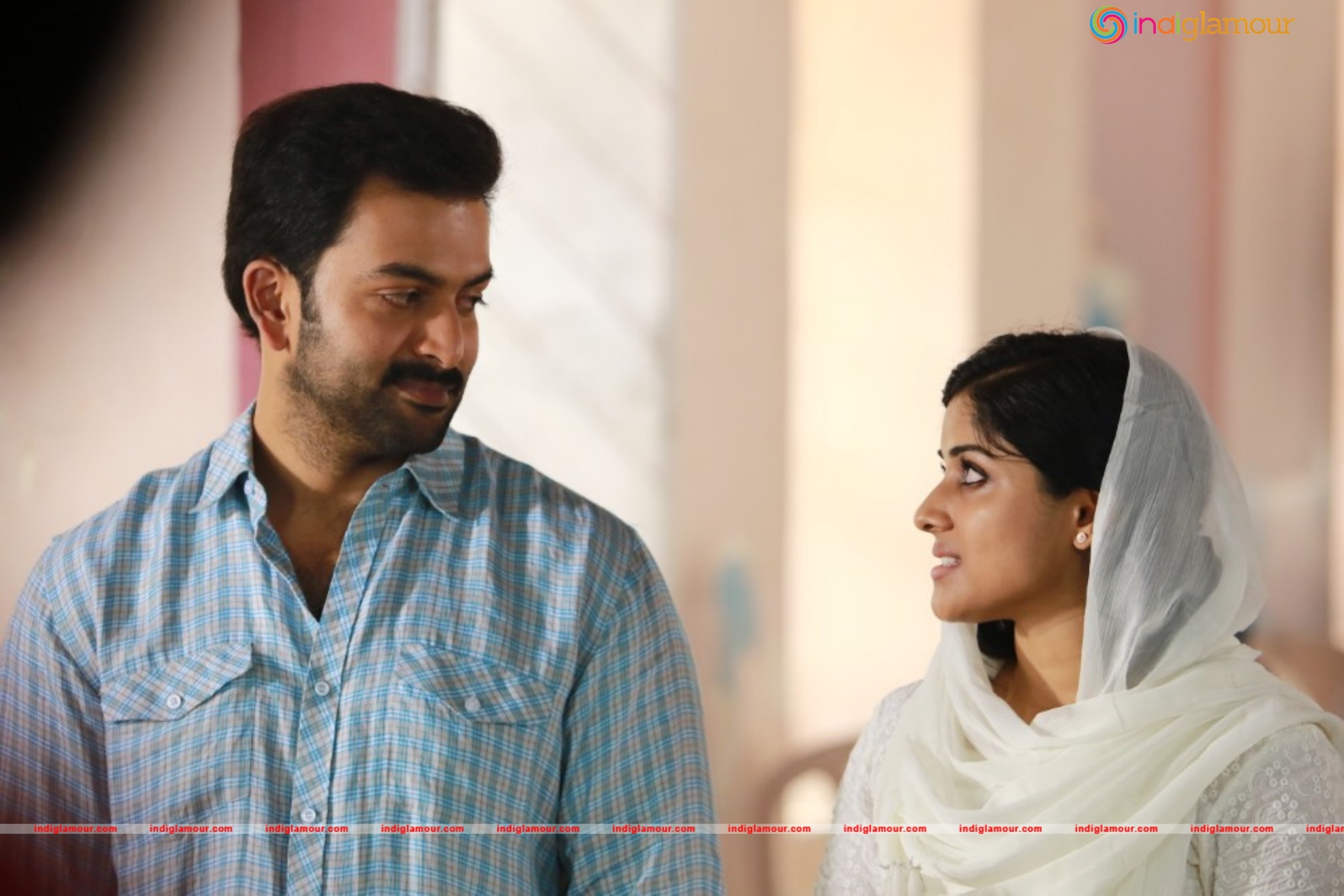 Darvinte Parinamam Movie hd photo