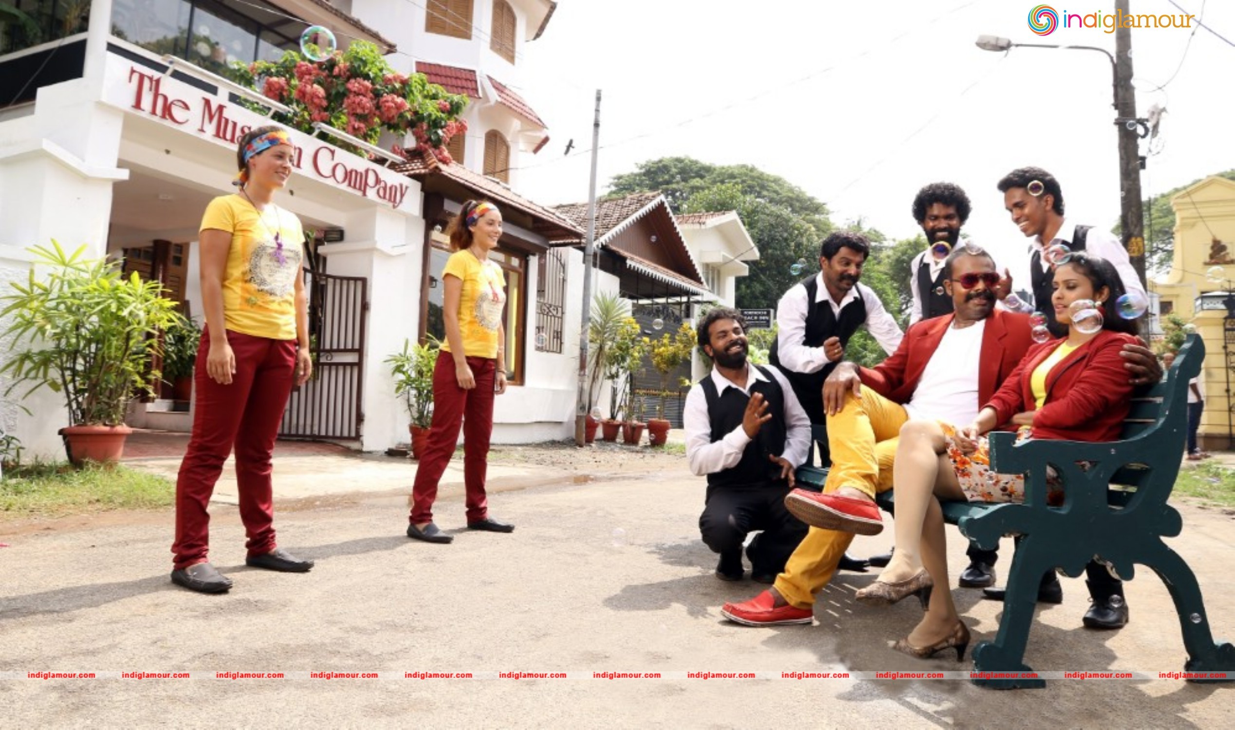 Darvinte Parinamam Movie hd photo