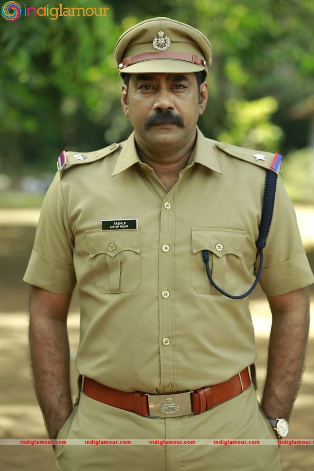 Anuraga Karikkin Vellam Movie hd photo