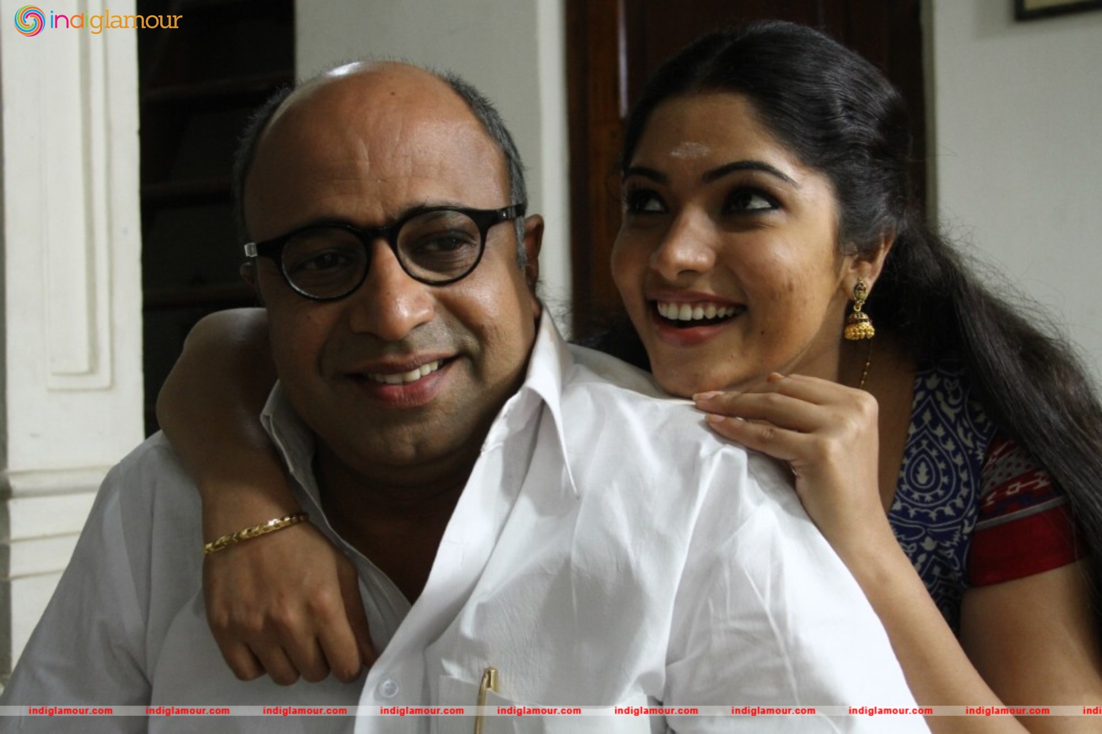 Sukhamayirikkatte Movie hd photo