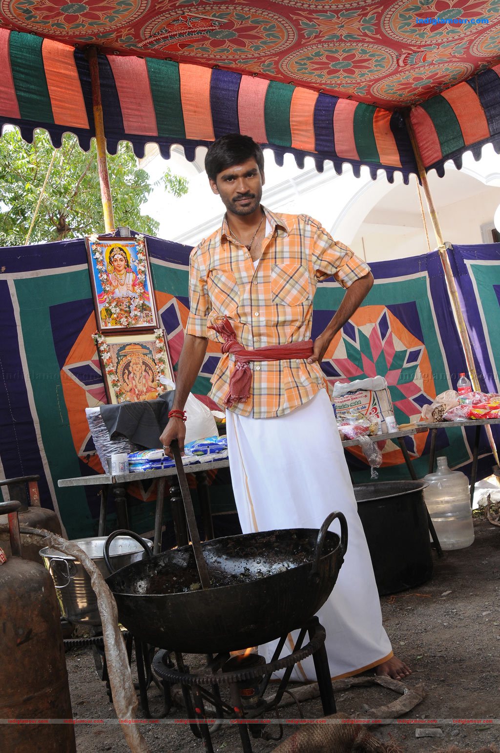 Dhanush Actor hd photo