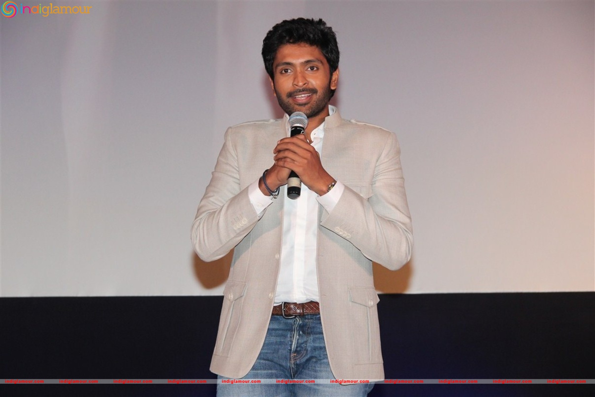 Vikram Prabhu Actor hd photo