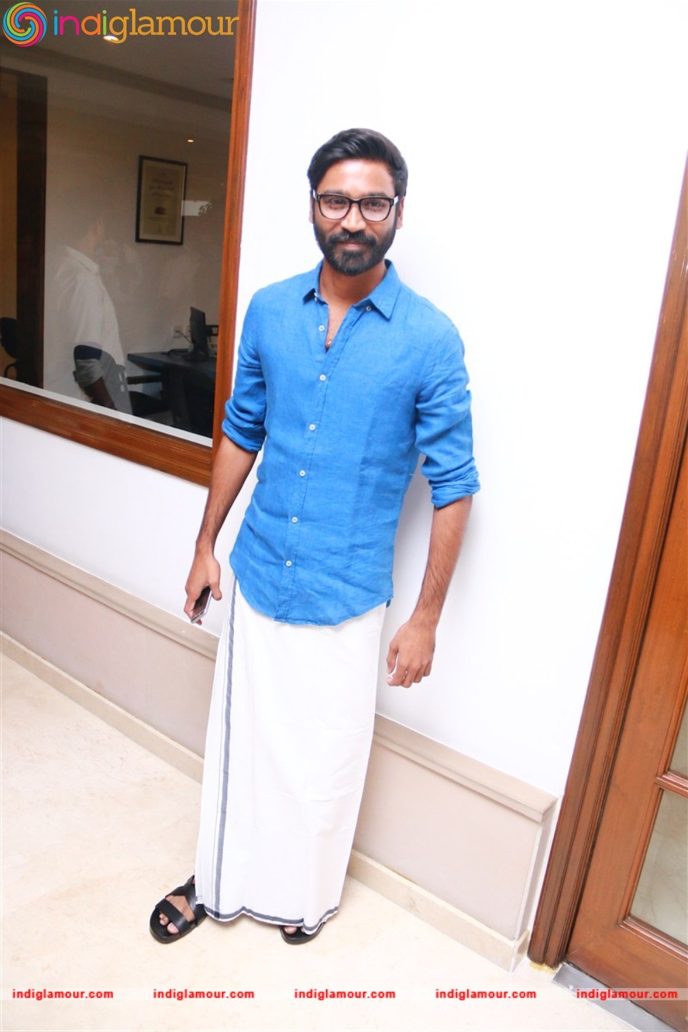 Dhanush Actor hd photo