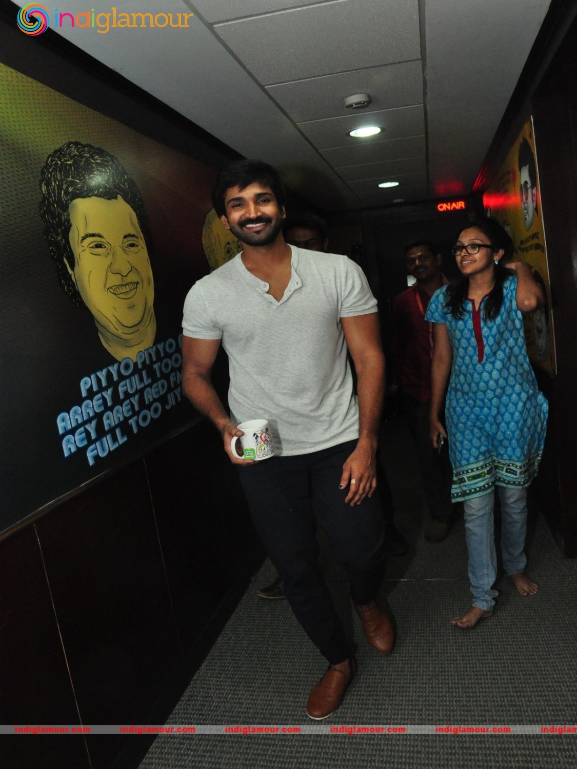 Aadhi Actor hd photo