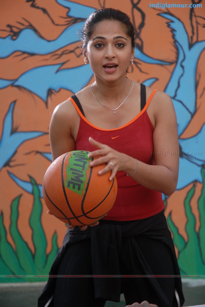 Anushka Actress hd photo