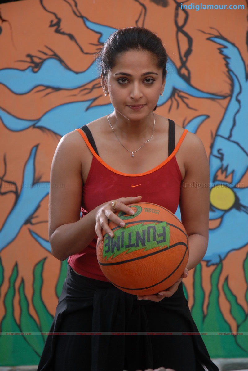 Anushka Actress hd photo