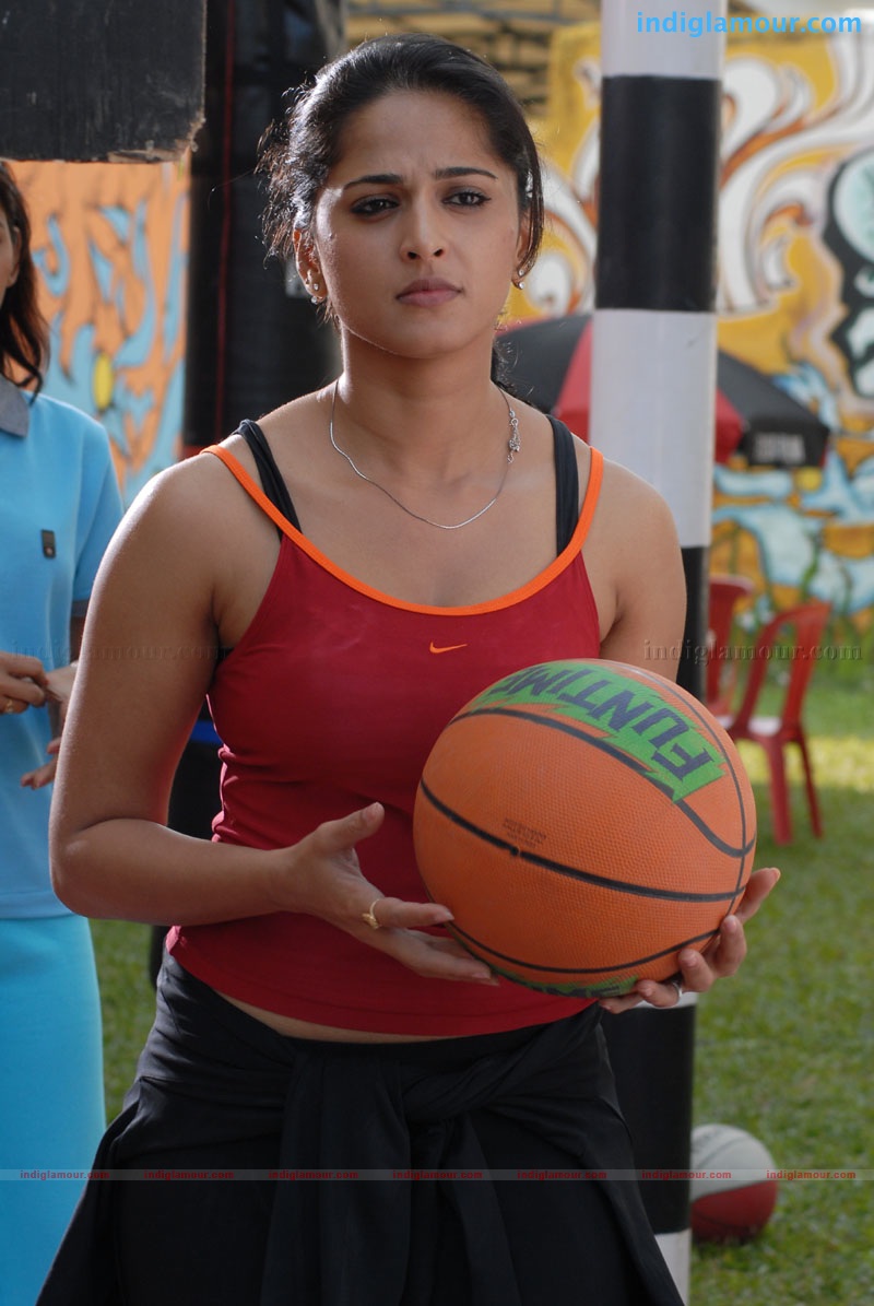 Anushka Actress hd photo