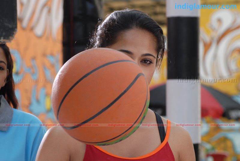 Anushka Actress hd photo