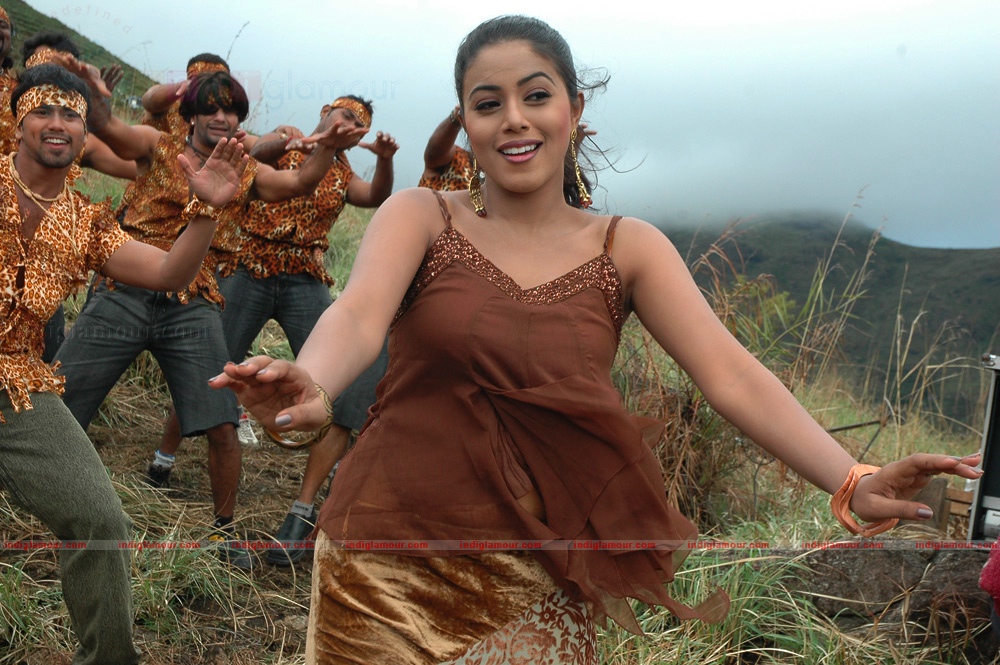 Poorna Actress hd photo