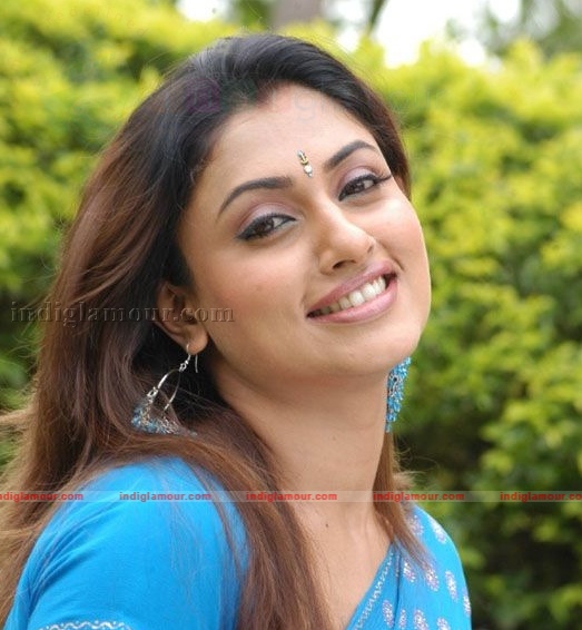 Malavika Actress hd photo