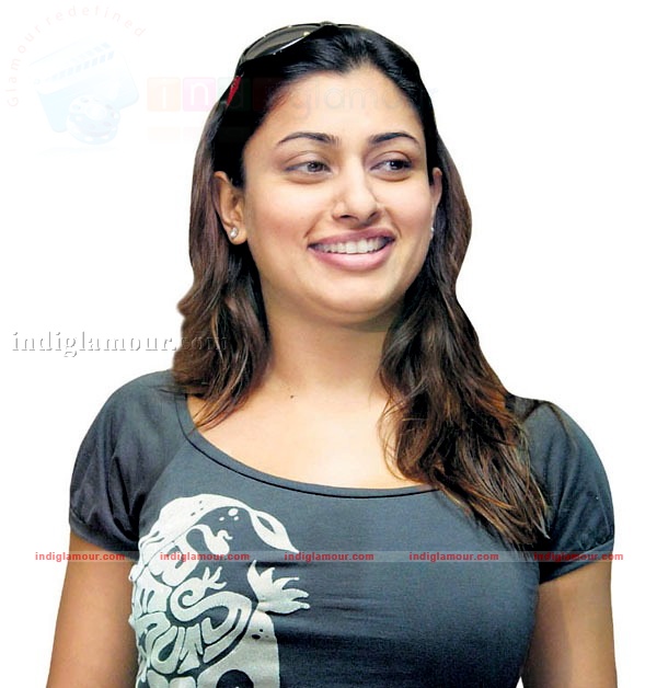 Malavika Actress hd photo
