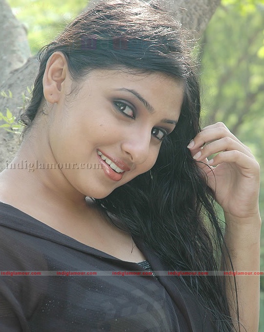 Monica Actress hd photo