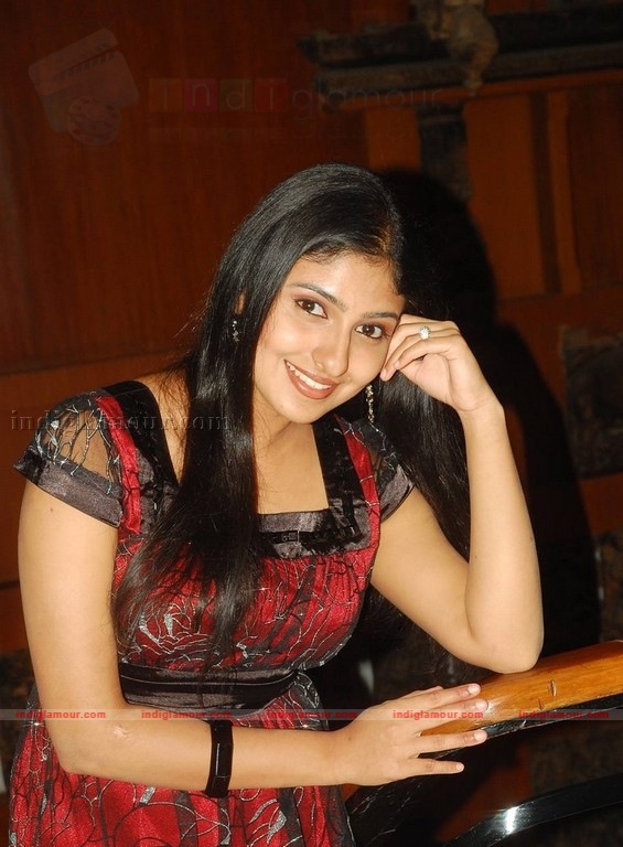 Monica Actress hd photo