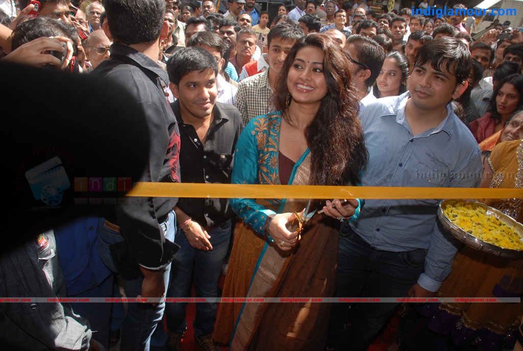 Sneha Actress hd photo