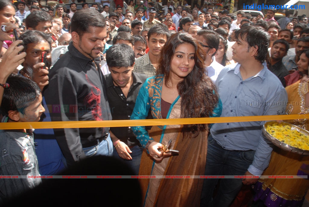 Sneha Actress hd photo