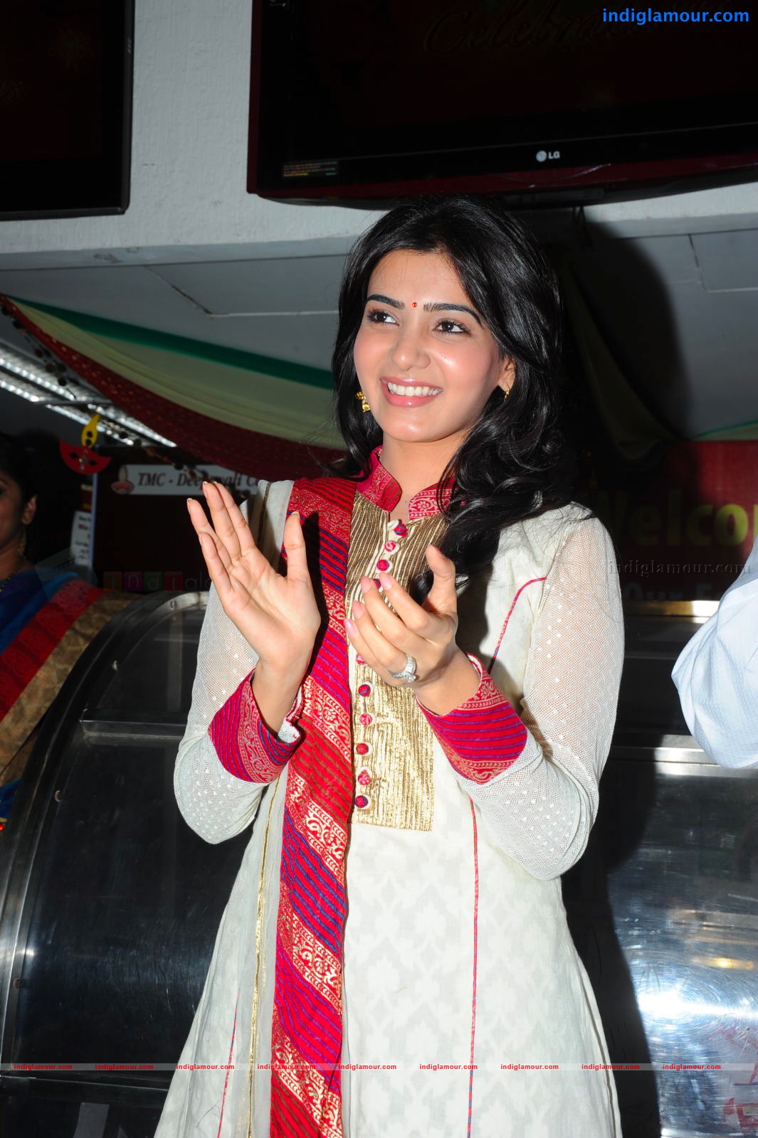 Samantha Actress hd photo
