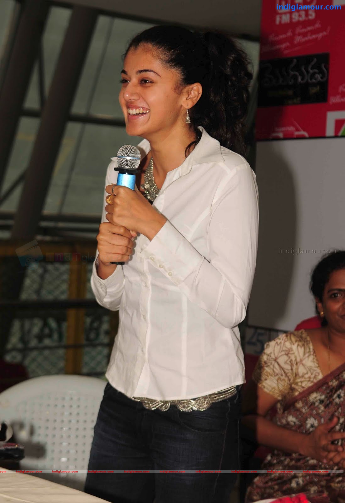 Tapsee Actress hd photo