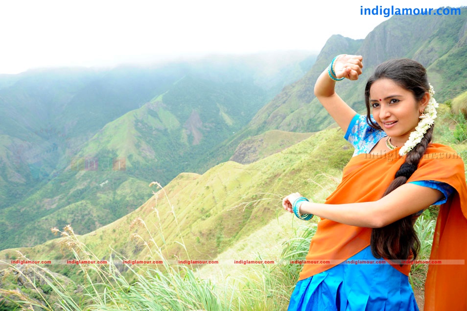 Bhama Actress hd photo