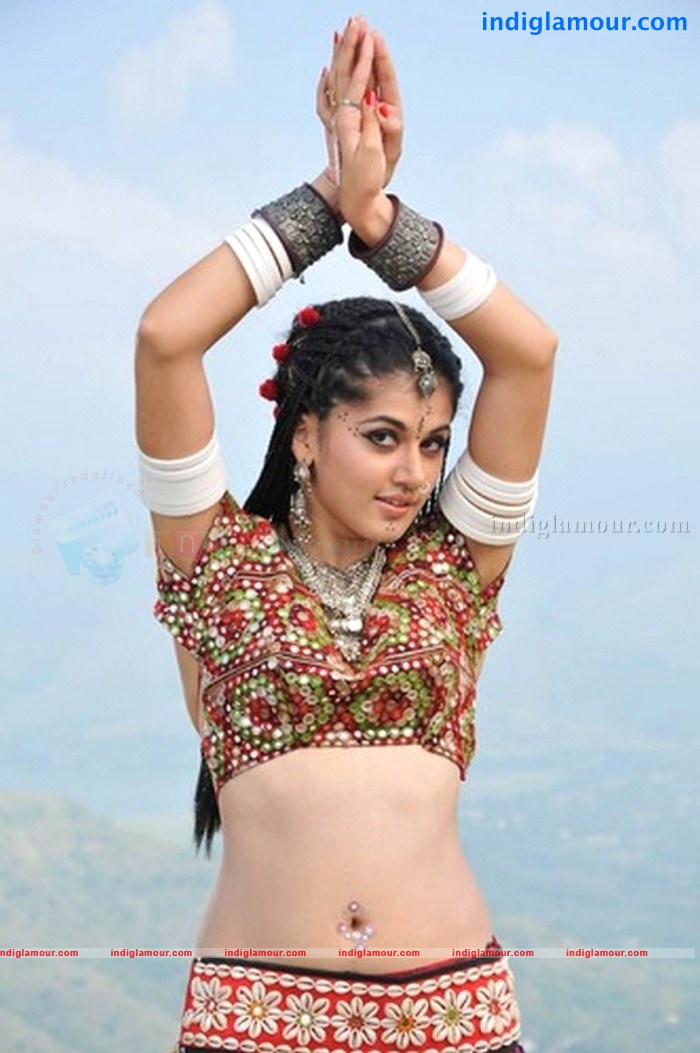 Tapsee Actress hd photo