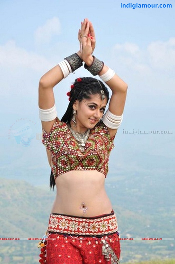Tapsee Actress hd photo