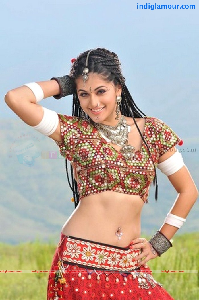 Tapsee Actress hd photo