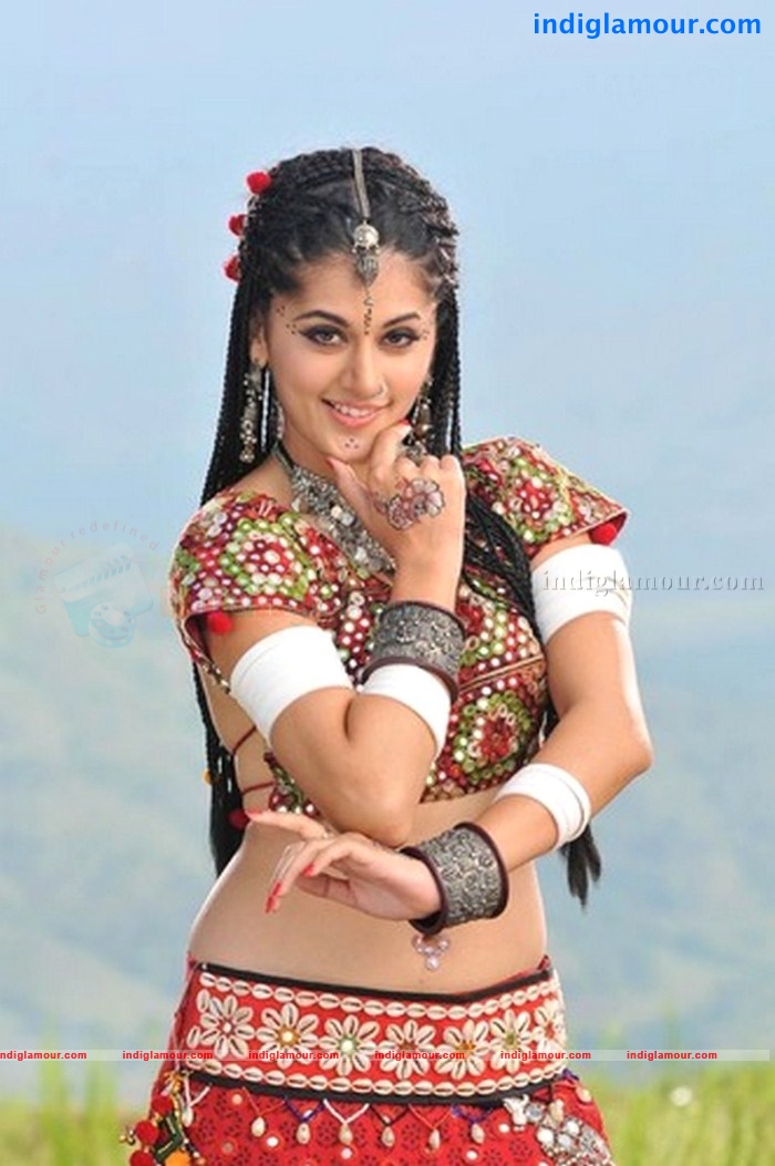 Tapsee Actress hd photo
