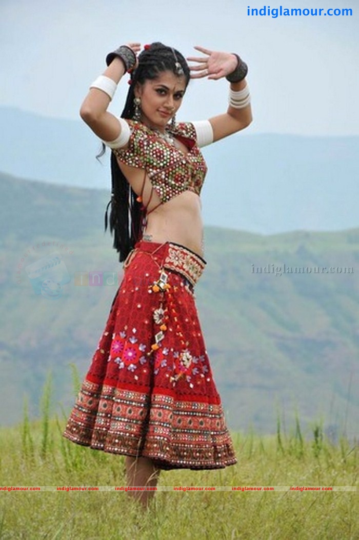 Tapsee Actress hd photo