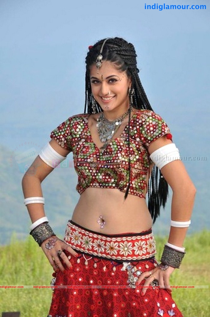 Tapsee Actress hd photo