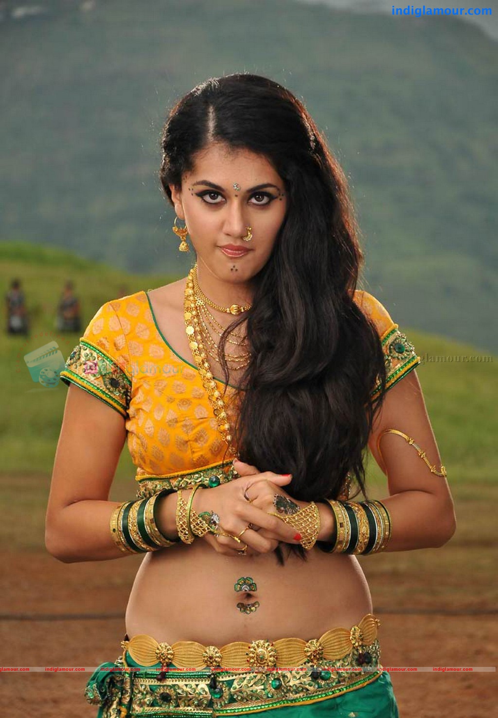 Tapsee Actress hd photo
