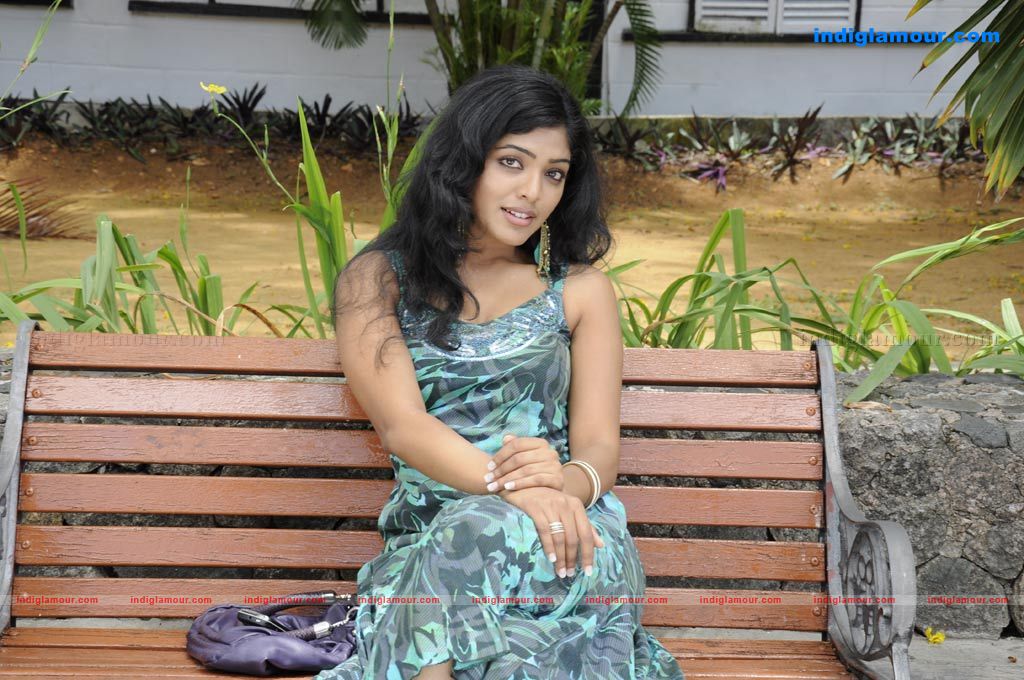 Reema Kallingal Actress hd photo