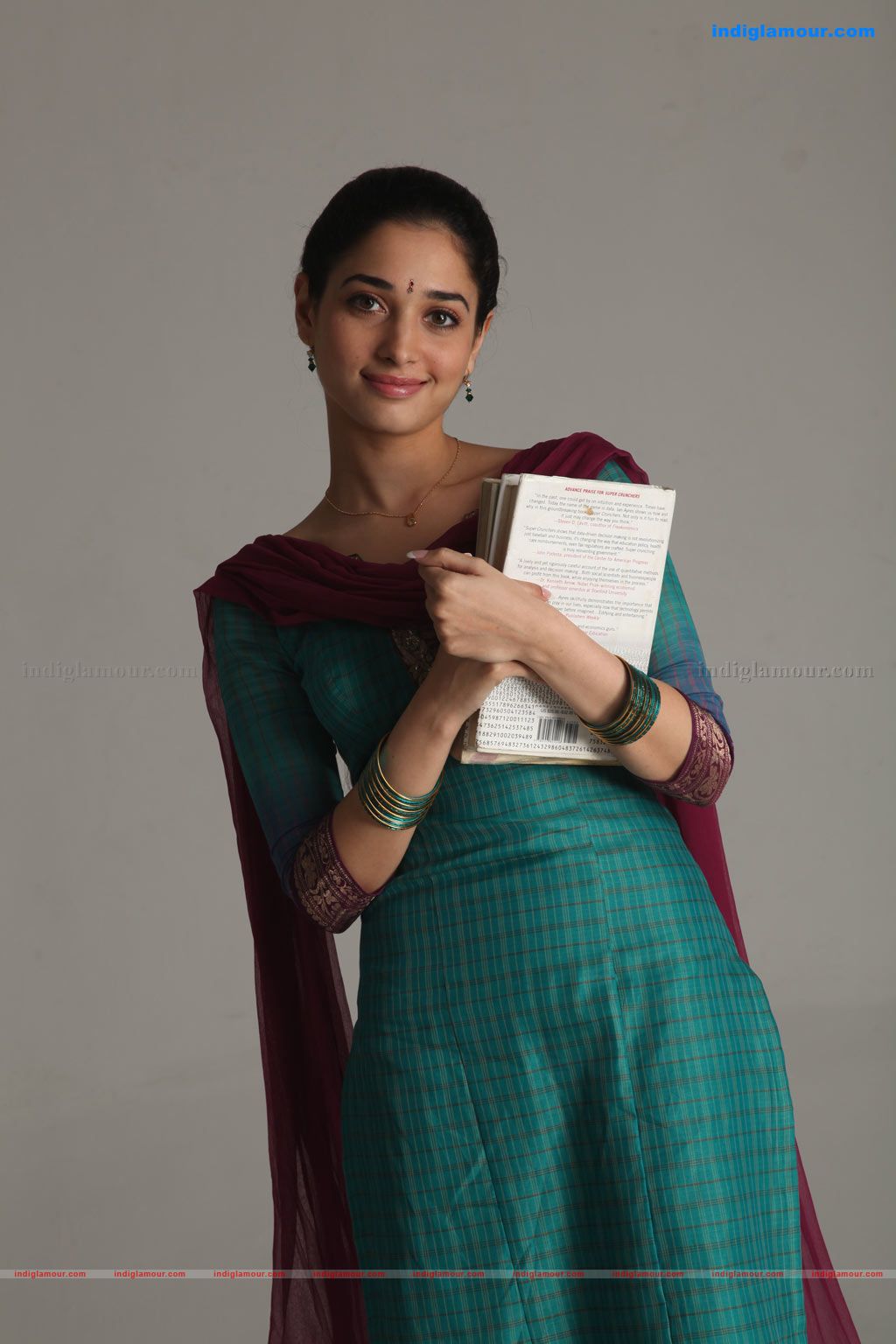 Tamanna Actress hd photo