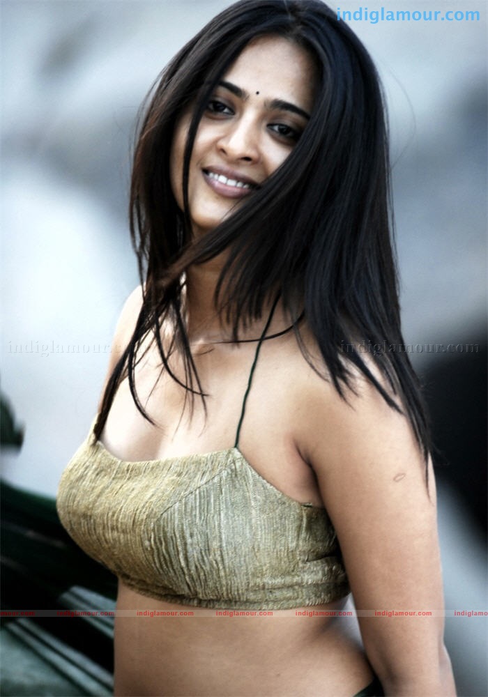 Anushka Actress hd photo