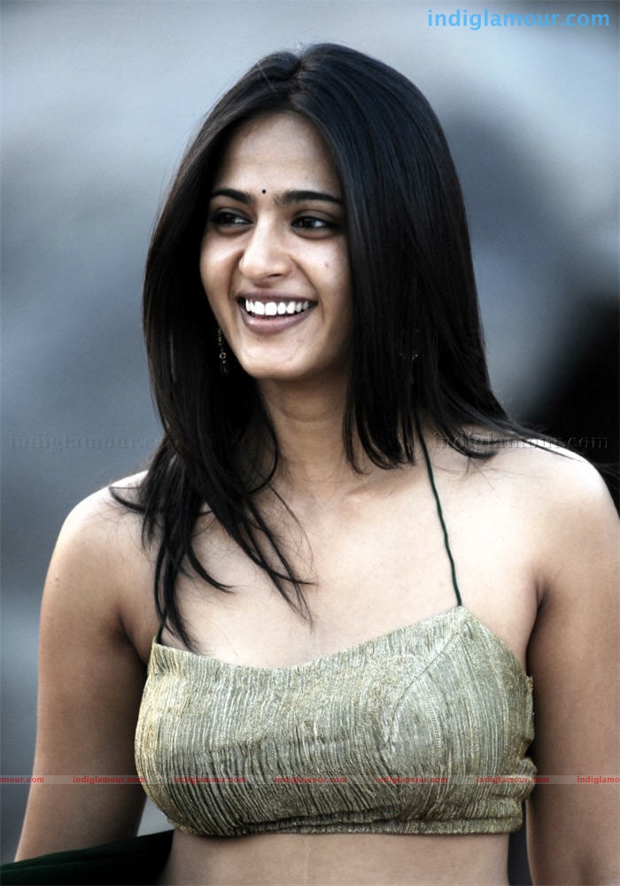 Anushka Actress hd photo