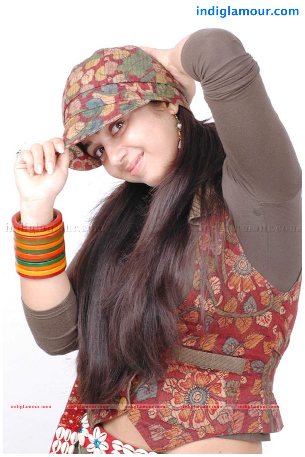 Charmi Actress hd photo