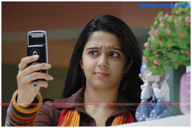 Charmi Actress hd photo