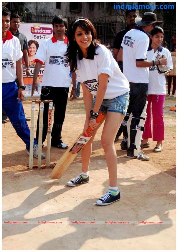 Genelia Actress hd photo