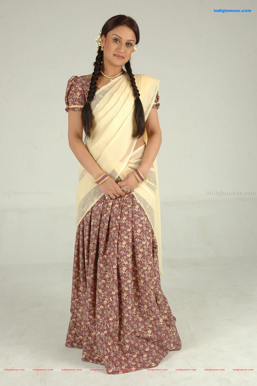Sonia Agarwal Actress hd photo