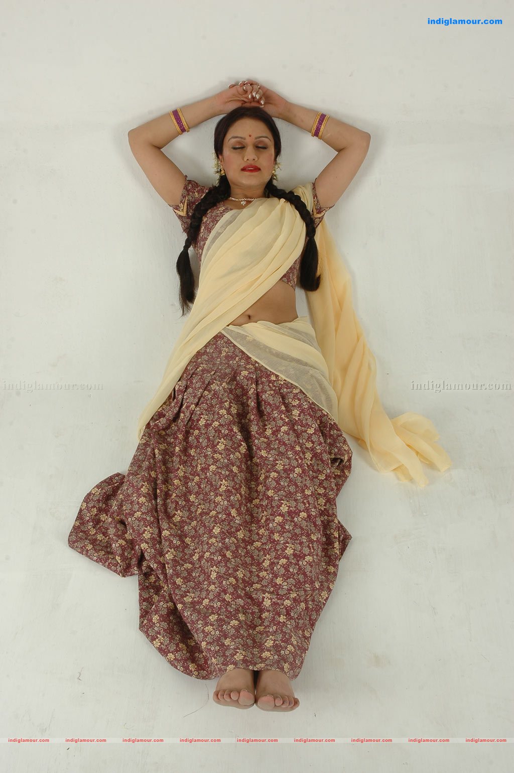 Sonia Agarwal Actress hd photo