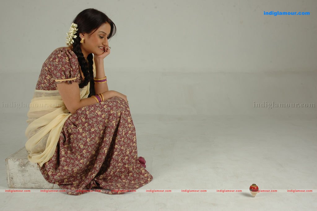 Sonia Agarwal Actress hd photo