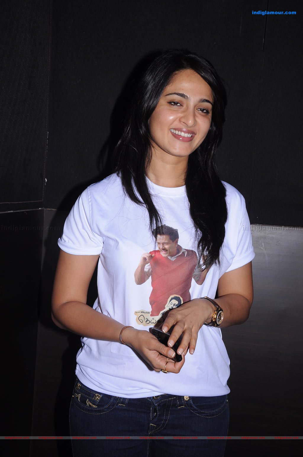Anushka Actress hd photo