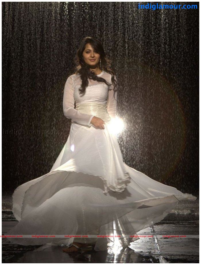 Anushka Actress hd photo